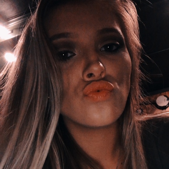 Meet your Posher, Cameron - Picture 1 of 1